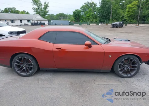 2021 Dodge Challenger R/T Scat Pack z USA, uszkodzony, nr VIN 2C3CDZFJXMH555436